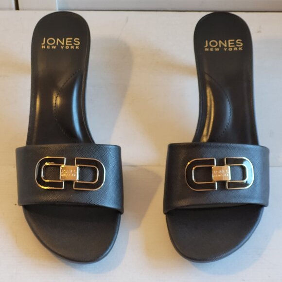 Jones New York Shoes - $59 NWT (7.5) Jones New York Slip on Mule Sandal